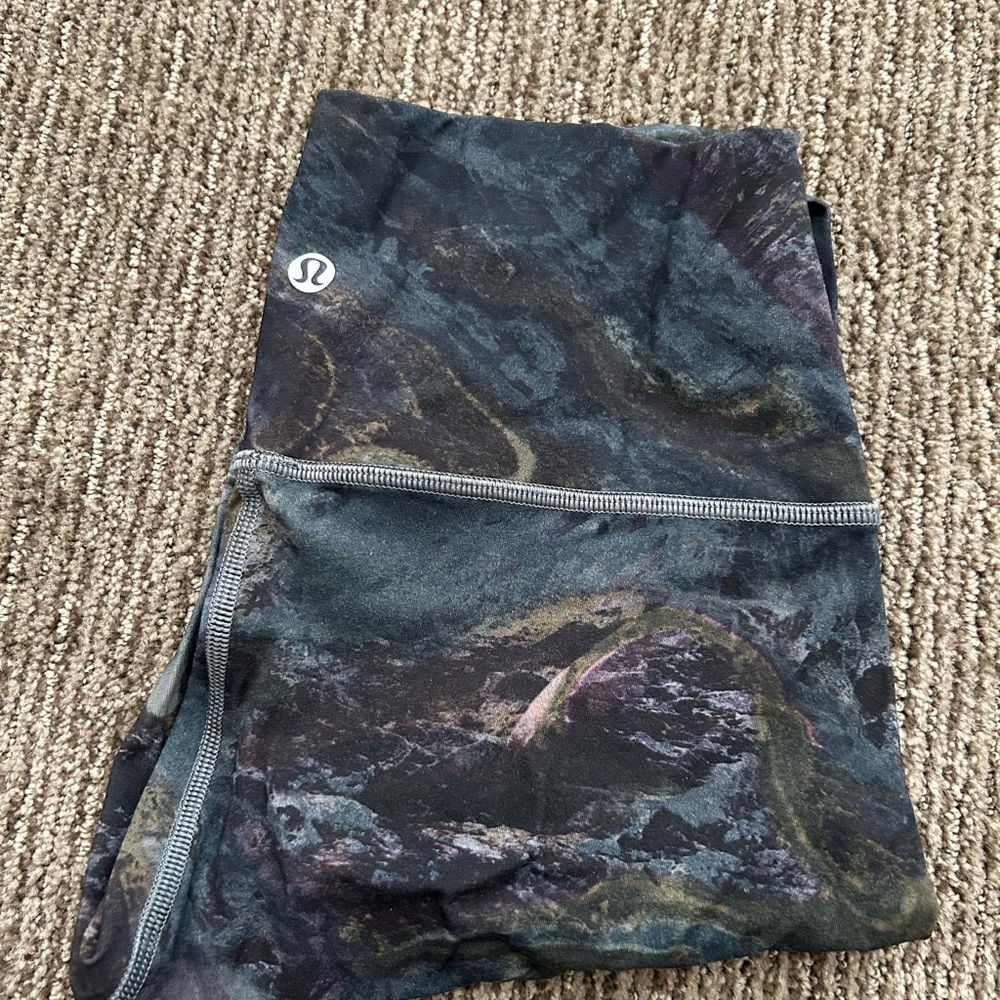 Lululemon Multicolor Leggings